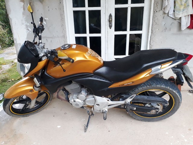 MOTO CB 300 -2010 / R$:5.700