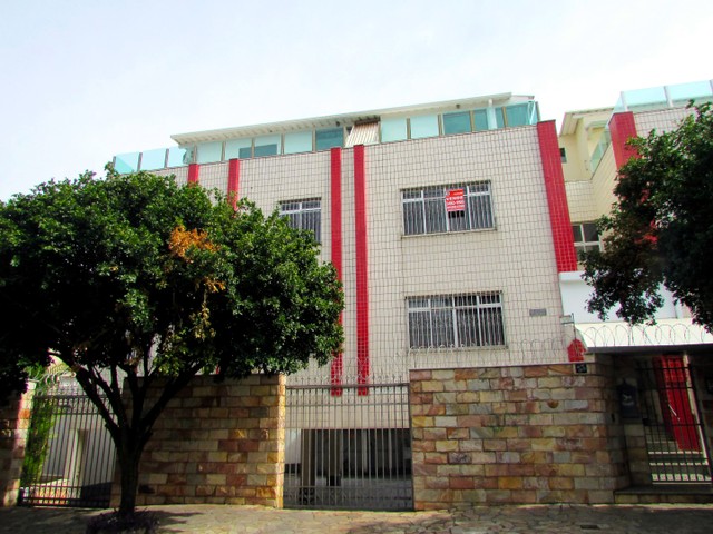 BELO HORIZONTE - Apartamento Padrão - Liberdade