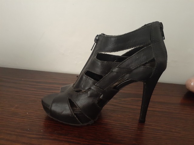 Vendo sapatos salto alto - número 33/34 - Roupas e calçados - Taguatinga  Sul, Brasília 1004545994 | OLX