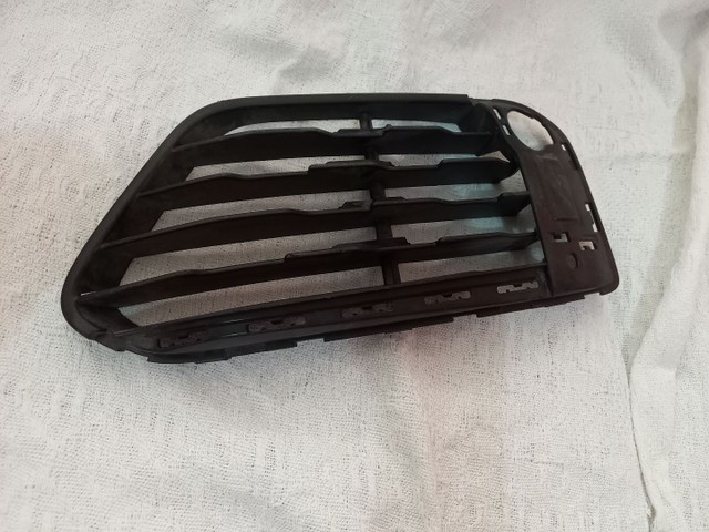 Grade moldura inferior BMW X1 16/19 LD - Foto 2