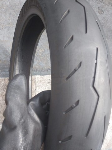 pneu usado pirelli diablo rosso IV 120/70-17 - Foto 2