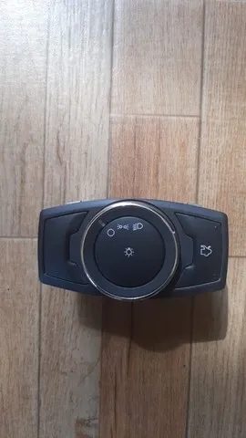 Botão Comando Chave Luz Farol Porta Mala Ford Ka