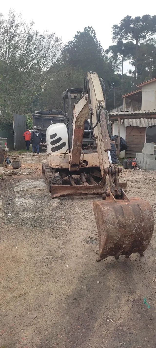 Locações Mini Escavadeira Bob CAT  - Foto 4