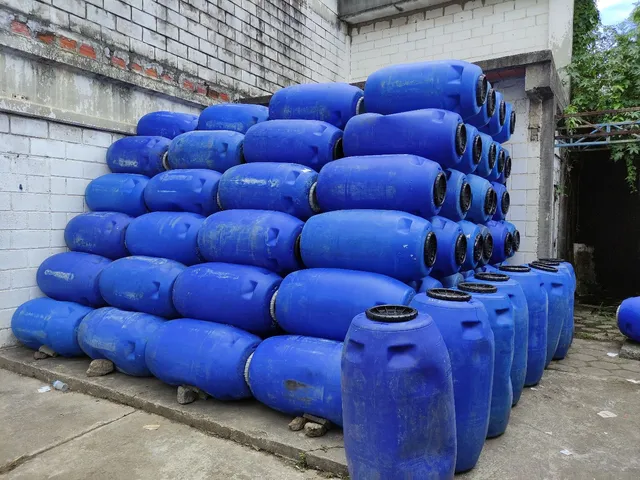Bombona 240 litros alimentícia em Promoção Atacado 