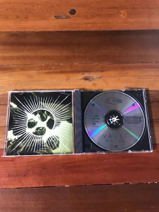 Def Leppard - CD - The Greatest Hits - Vault - Foto 2