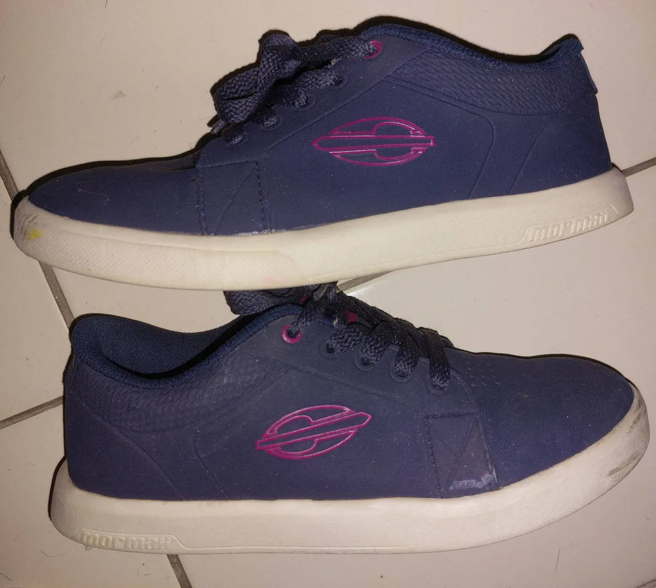 Tenis Mormail azul escuro tamanho 34 perfeito estado