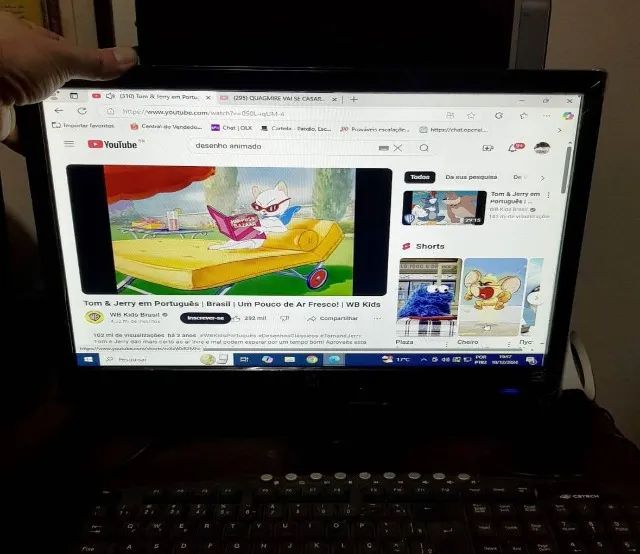 Monitor LCD 18.5 Polegadas - HP - Modelo E1941S-PN (L185X) - Funcionando - Sem Base