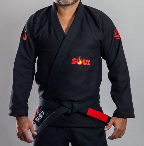 Kimonos novos de Jiu Jitsu