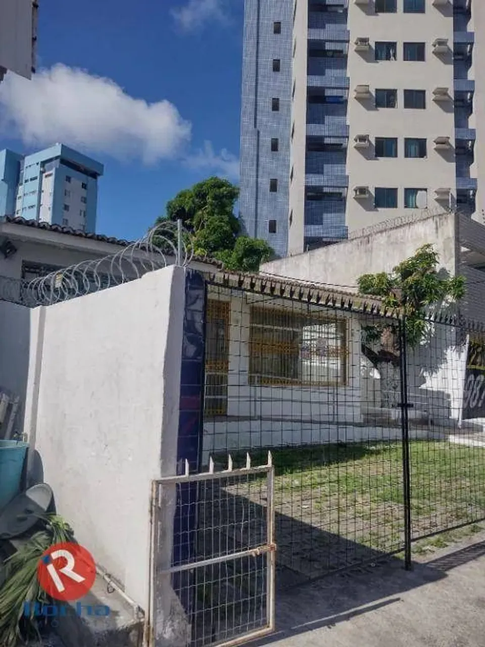 Casa com 3 dormitórios à venda, 216 m² por R$ 850.000,00 - Madalena - Recife/PE