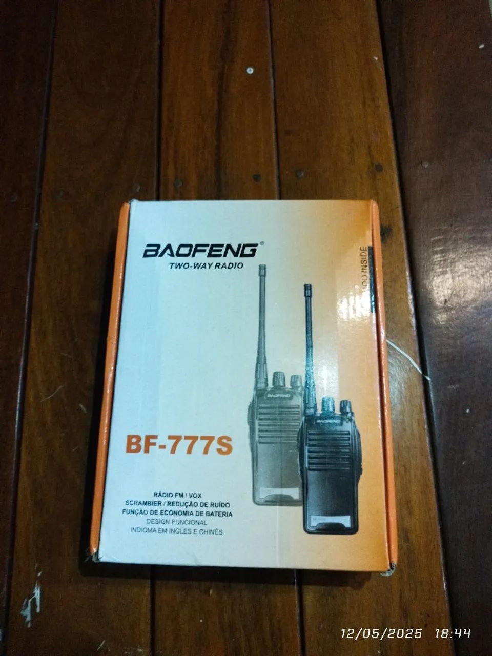 Rádio Comunicador Baofeng BF-777S