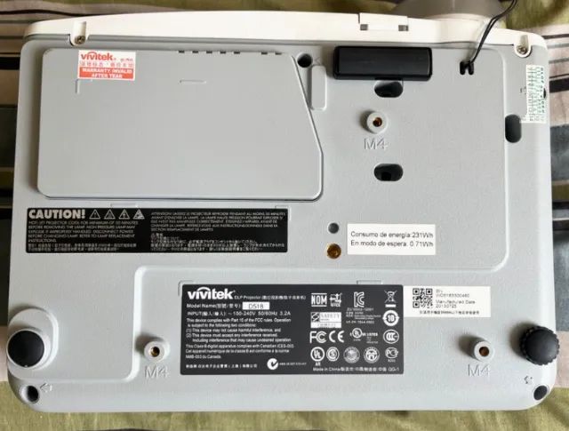 Projetor vivitek  d518