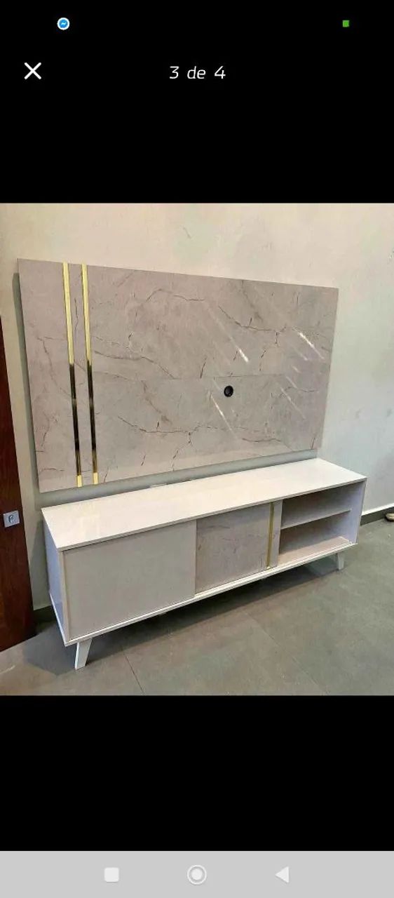 Painel para TV com rack suspenso