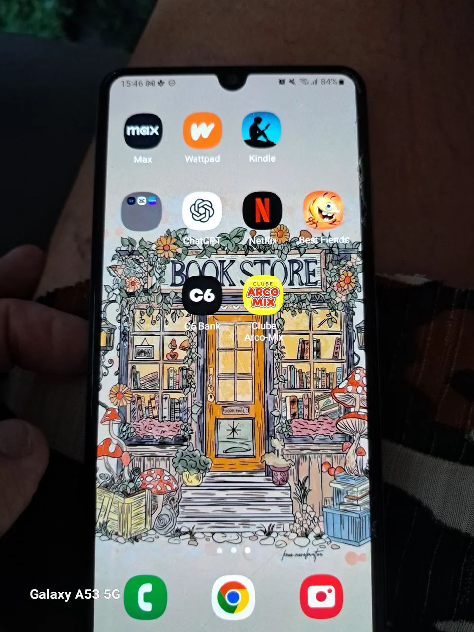 Celular usando em perfeita condições