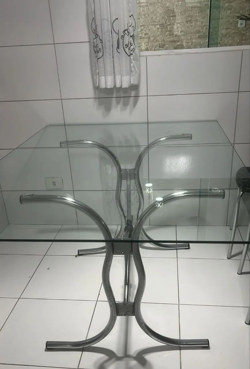 Mesa somente a mesa .