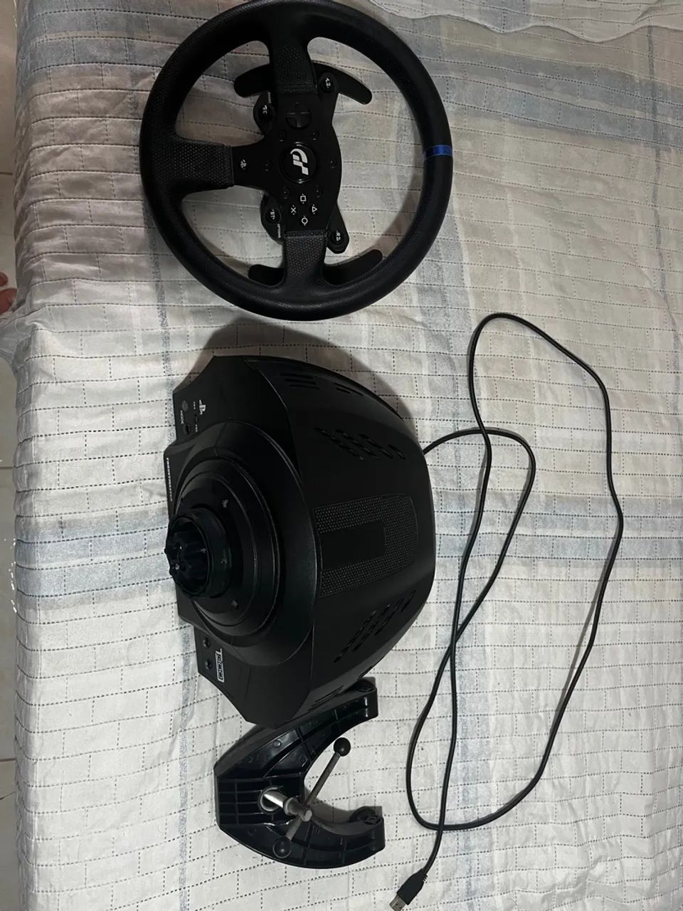 Volante thrustmaster T300 RS GT EDITION + Meta Quest 3s  
