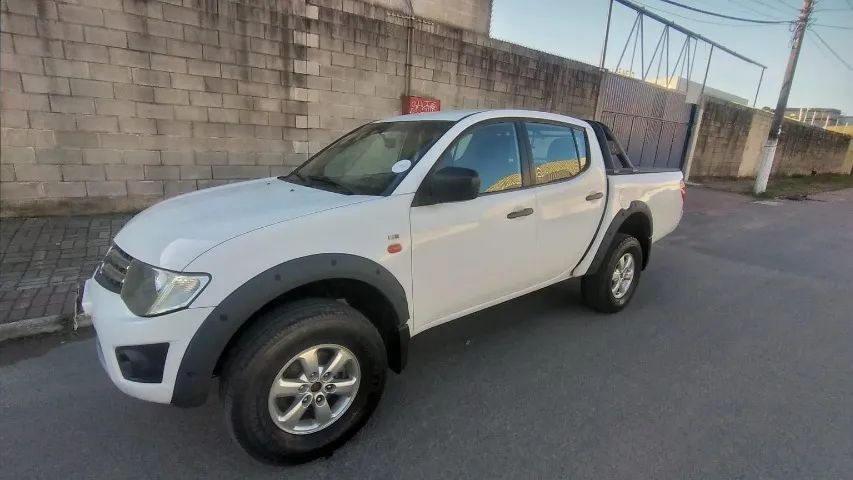 Triton GLS Diesel cambio mecânico, leia toda descrição do anuncio - Foto 4