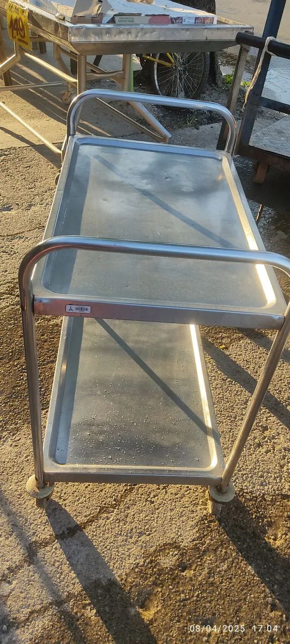 Carrinho inox de serviço 85x52 centímetros"LEIA"
