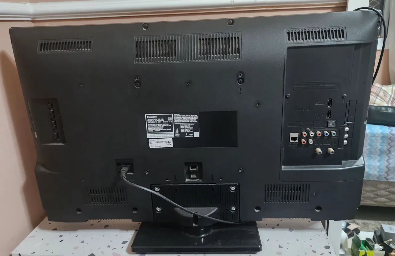 TV Panasonic 32, LED/LCD modelo TC-32DS600B  - Foto 4