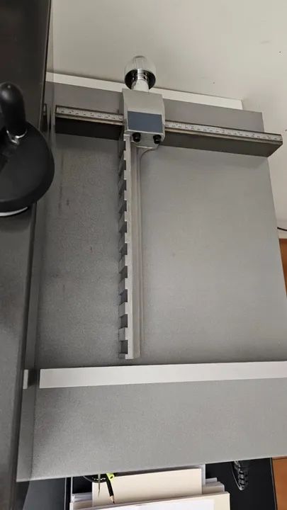 Guilhotina de mesa Elétrica 220v Modelo E330D - Foto 4