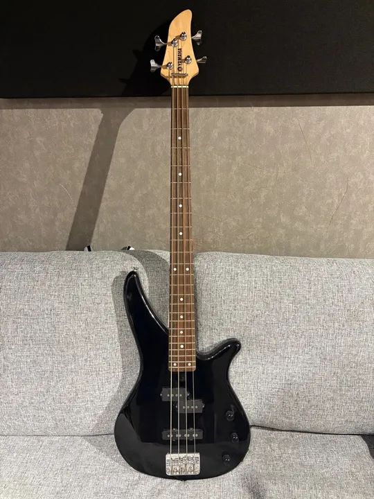 Baixo Elétrico super novo!