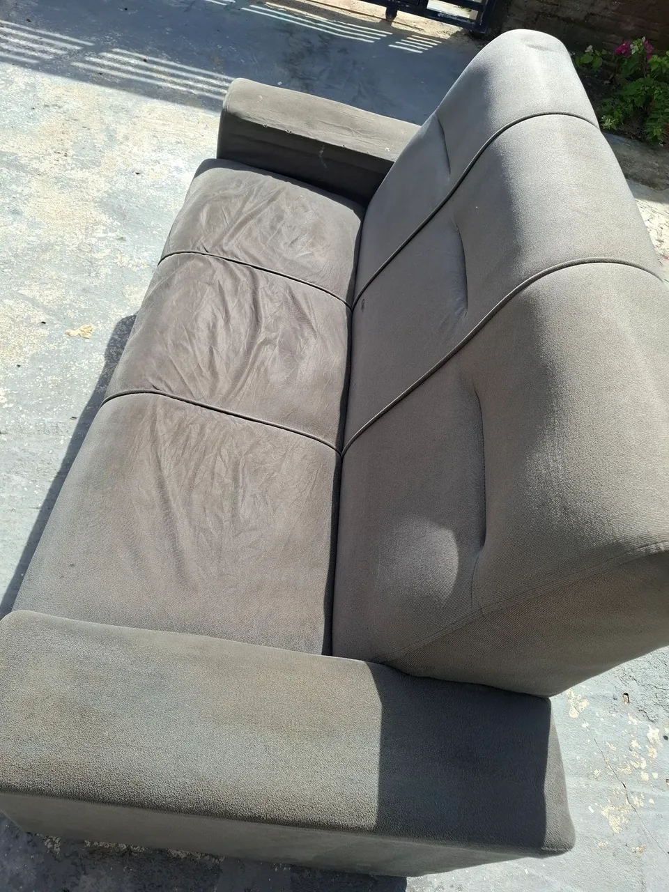 Sofá Cinza Design Moderno