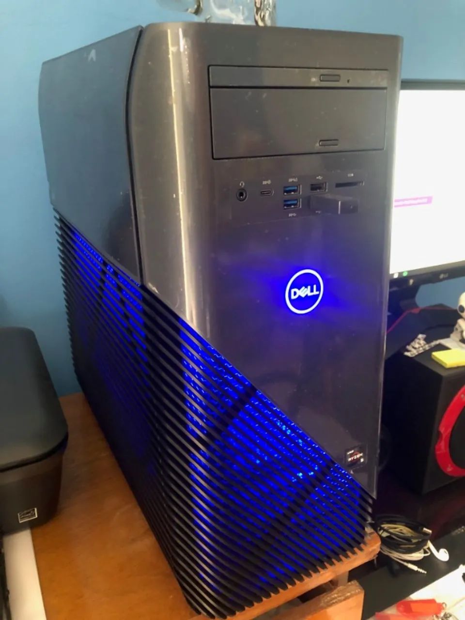 Dell Inspiron 5675 - Ryzen 5 1400 - RX560 - 8gb - 1 tera - SSD 240  - Foto 3