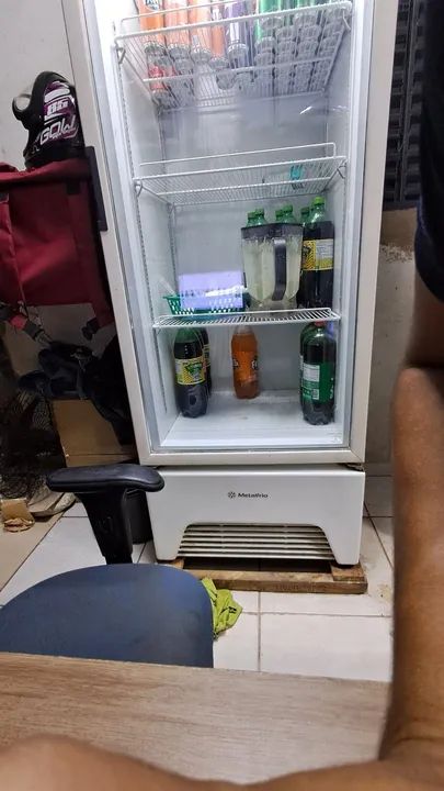 Freezer Expositor de Bebidas 403 Litros Metalfrio Semi-Novo - Foto 5