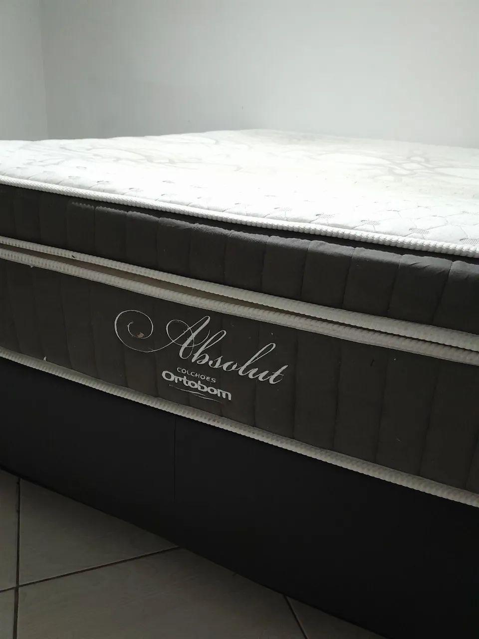 Colchão Ortobom Absolut + cama 1,100