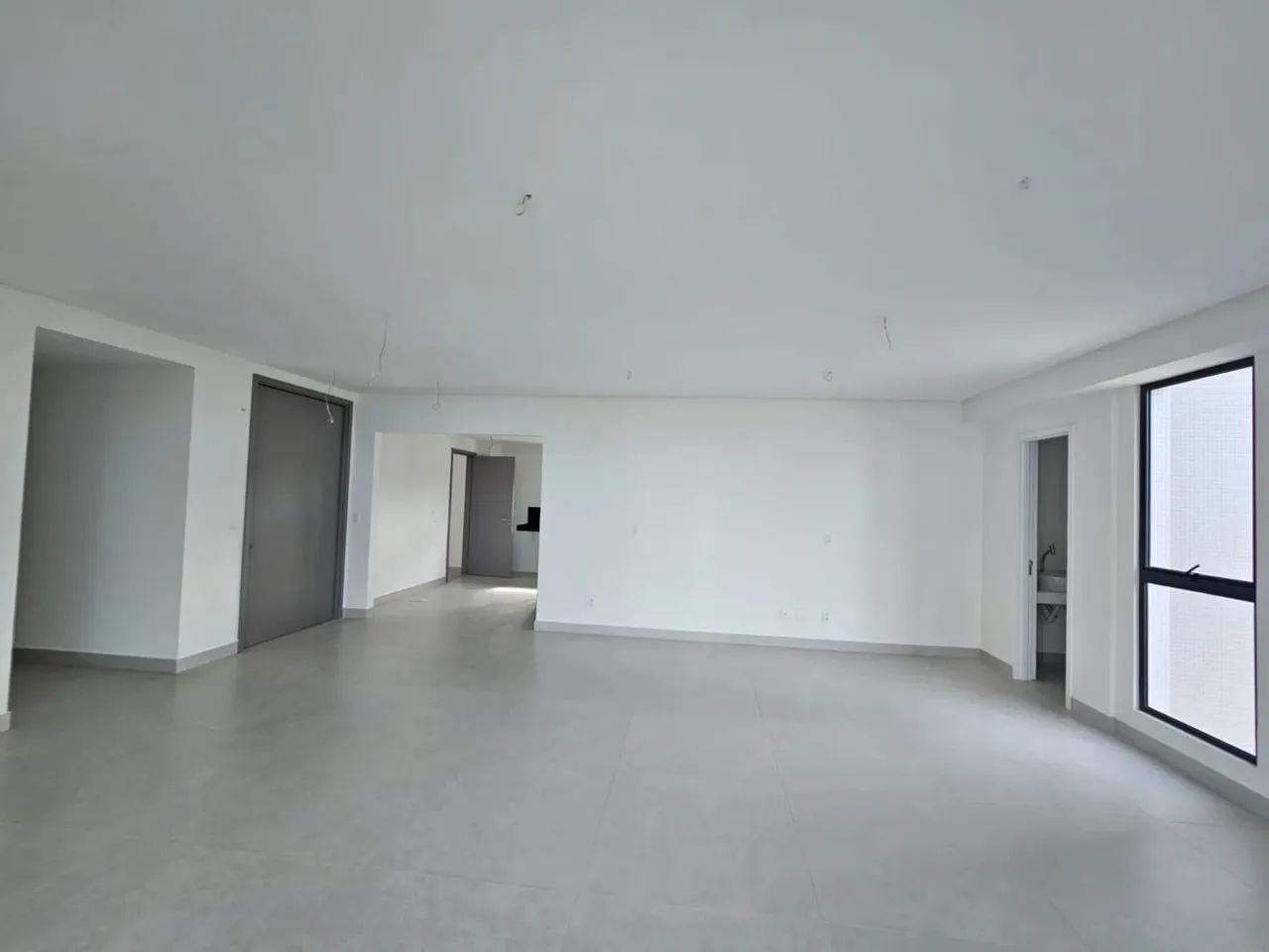 Eco Premium - Miramar - 01 por andar - 206m² - 04 suítes + DCE - Andar baixo- Linda vista  - Foto 2