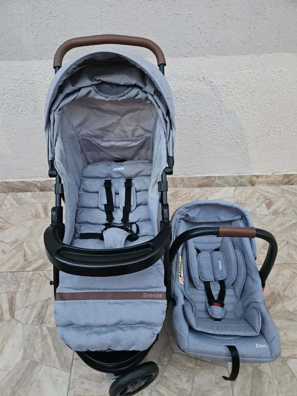 Carrinho de bebê Infanti Breeze + bebê conforto  - Foto 2