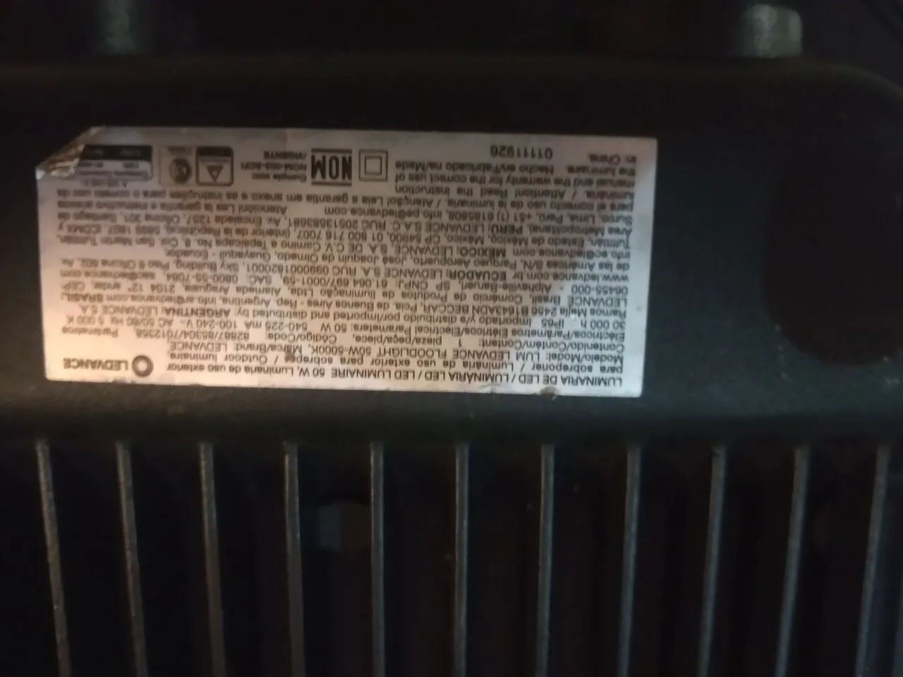 2: refletor.1 de 50w luz 5000k ..1 de 30w ....3000k - Foto 4