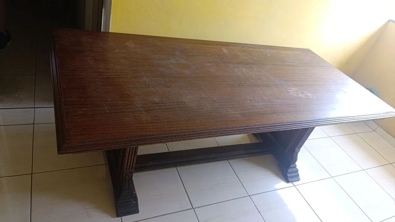 Mesa em madeira 