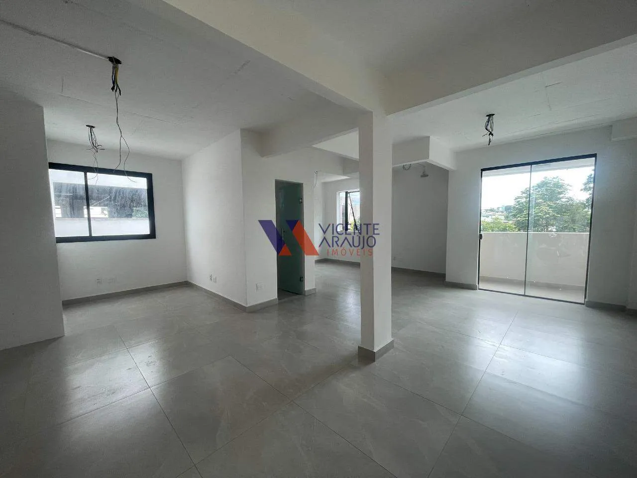 Sala para alugar em ponto estratégico de Betim Avenida Teotônio Parreira Coelho.