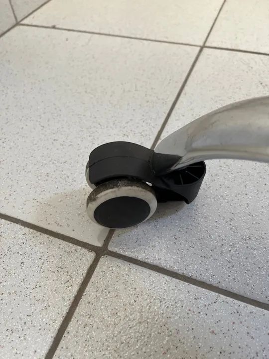 Cadeira de escritório  - Foto 3