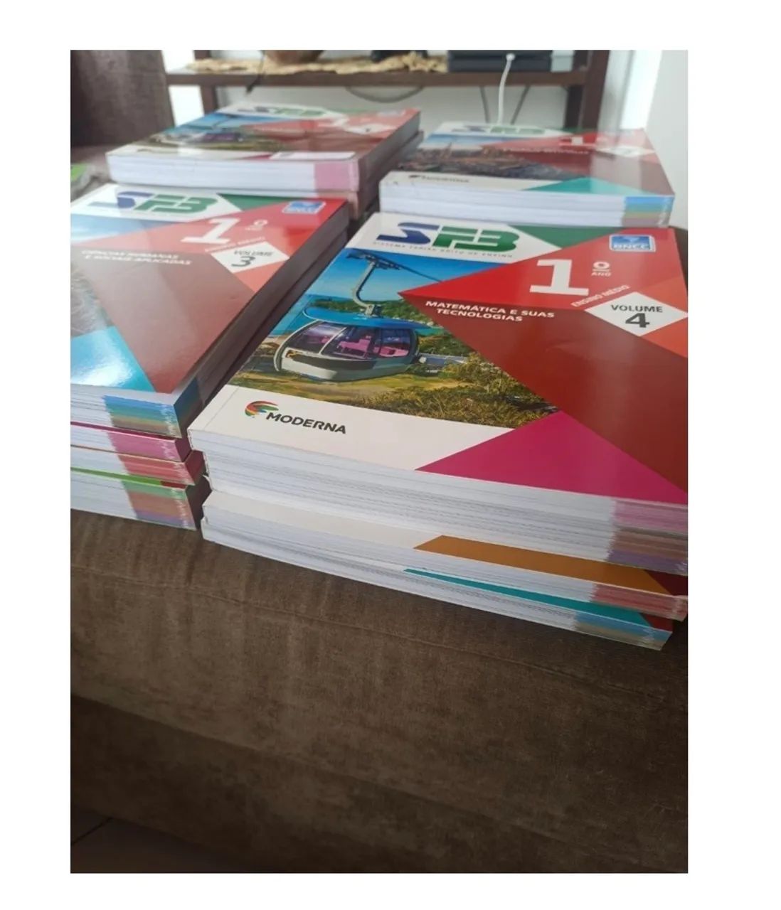 Vende-se livro 1 ano Ensino médio Farias Brito  - Foto 2