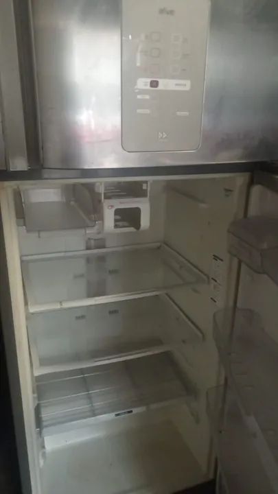 Geladeira Frosfree Inox Eletrolux ( leia todo o anúncio vendo ou troco Smart TV) - Foto 3