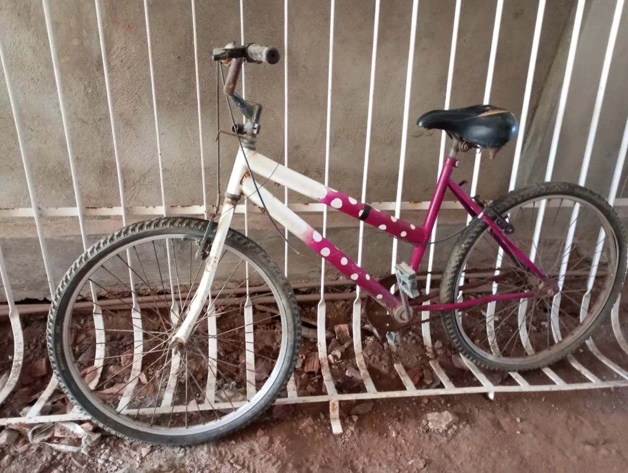 Grade e Bicicleta  - Foto 2