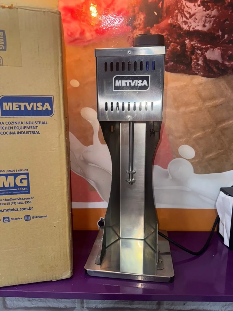 Batedor de milk shake nervosa