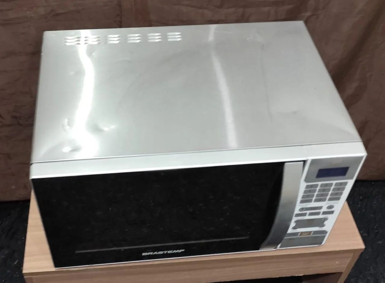 Micro-ondas Brastemp de inox em ótimo estado(garantia e entrega grátis)