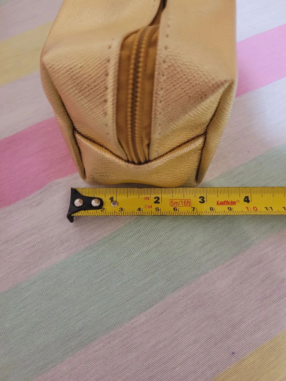 Necessaire Dourada com Perfume Miniatura Million Gold  - Foto 3