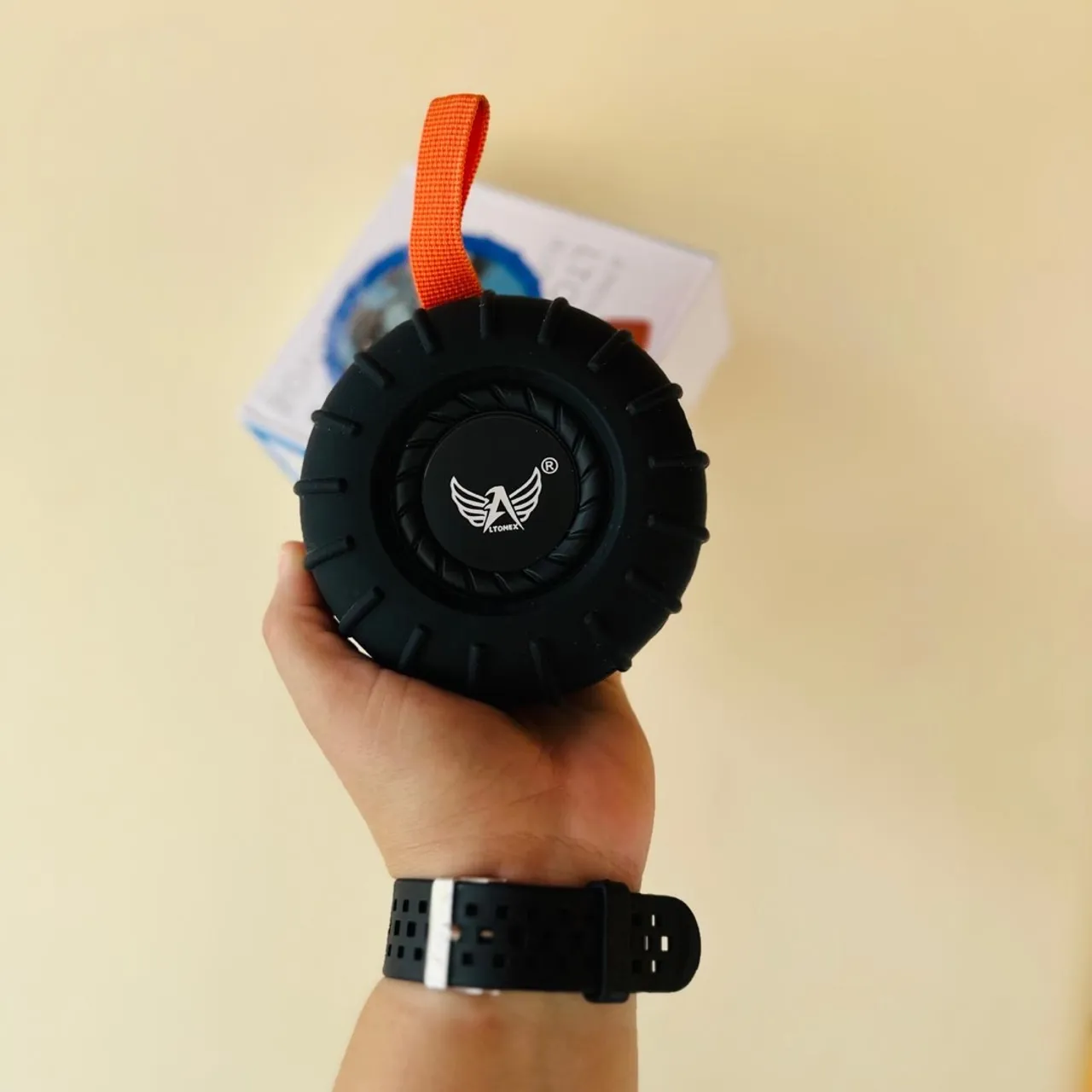 Caixa de Som Redonda Resistente à Água Bateria Longa Novíssima!