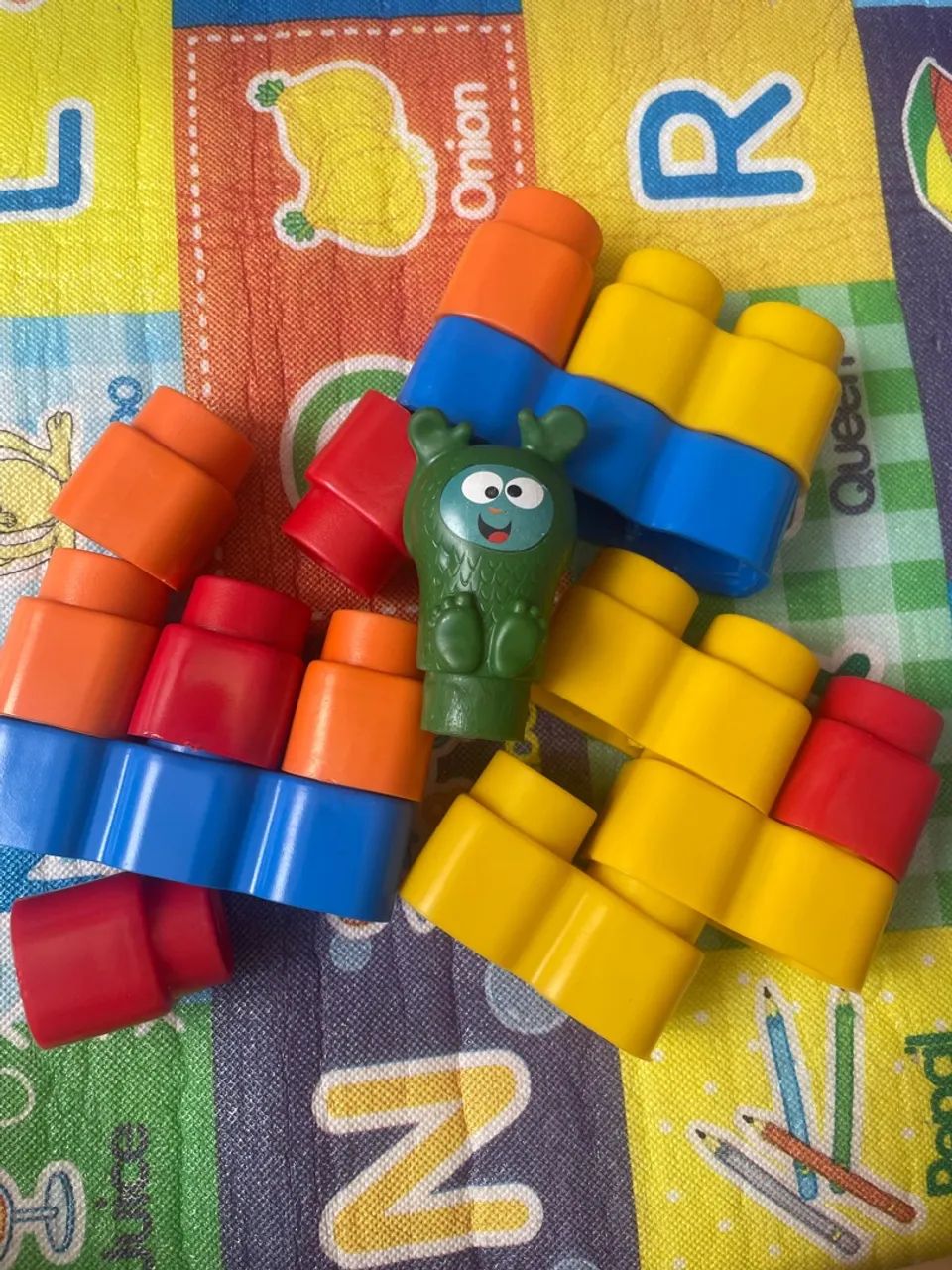 Blocos de montar com personagem divertido - Foto 2