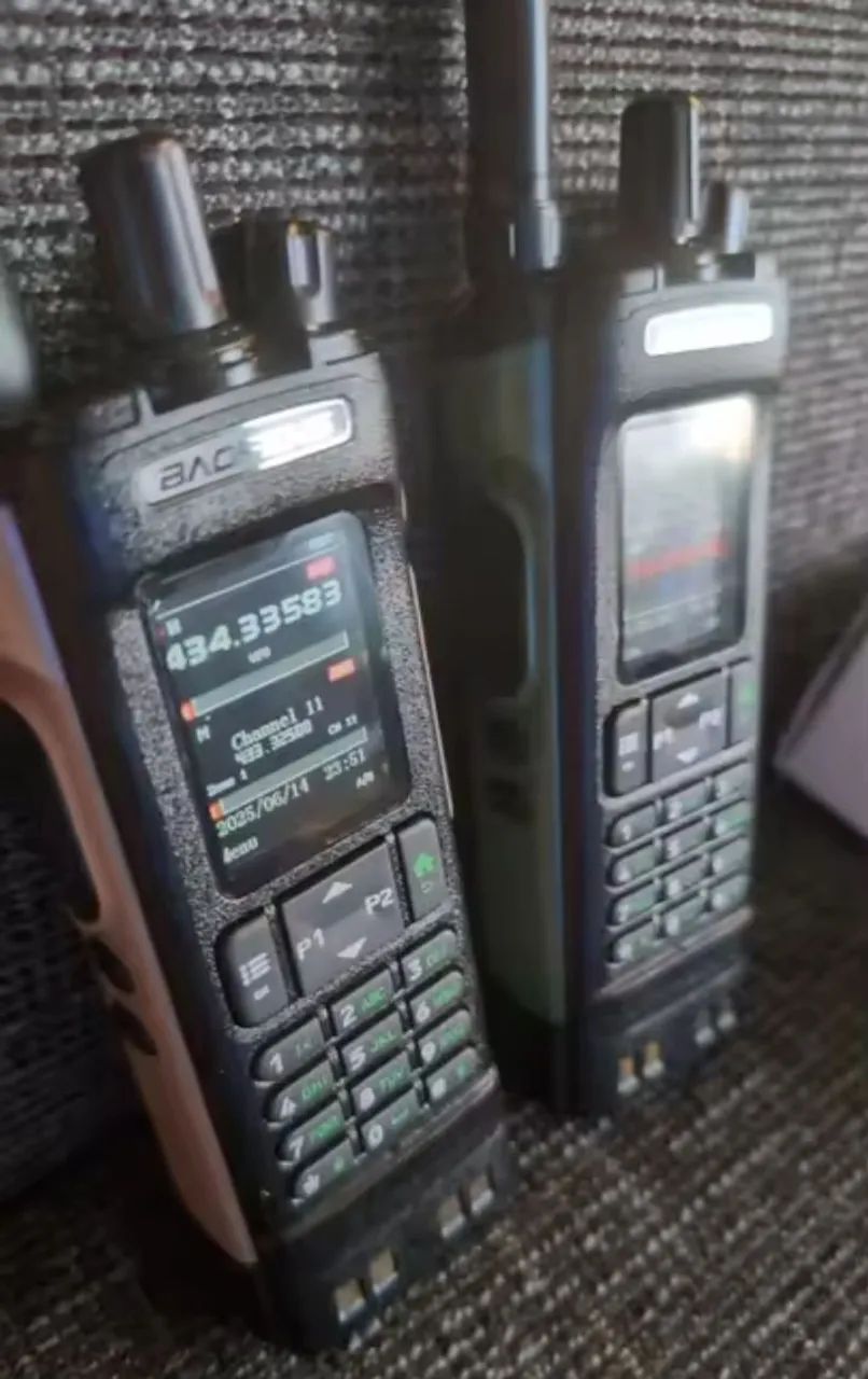 Rádio usado pelo exército americano TX RX limpinho só $599.99 - Foto 3