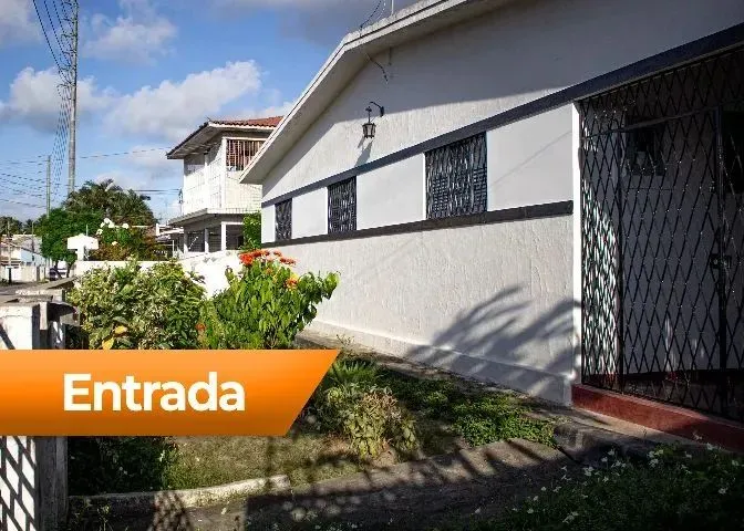 Casa em Jaguaribe, prox do Centro de João Pessoa, 3 quartos, 1 suíte, espaço de sobra