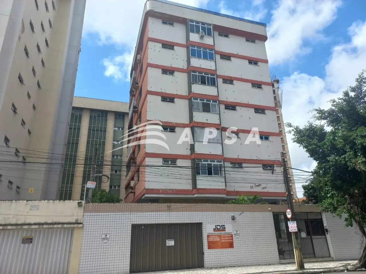 APARTAMENTO NA ALDEOTA MUITO ESPAÇOSO, COM 175 M², COM PISO TODO EM GRANITO, O CONDOMINÍO