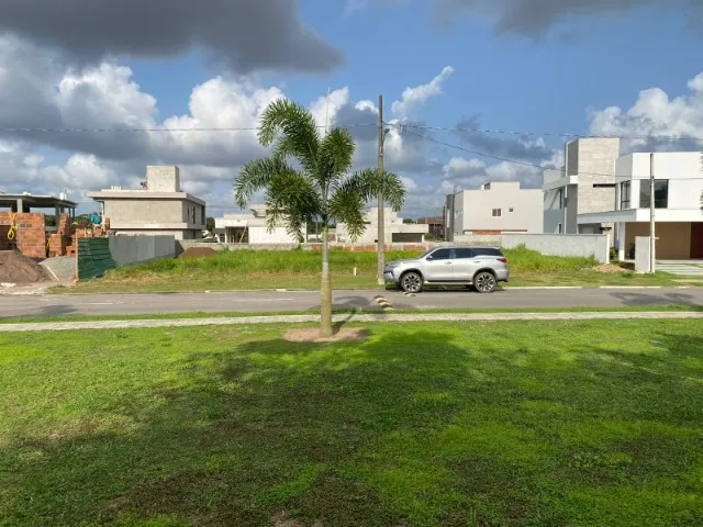 Terreno no Condomínio Alphaville medindo 15x30 cada lote. (Oportunidade)