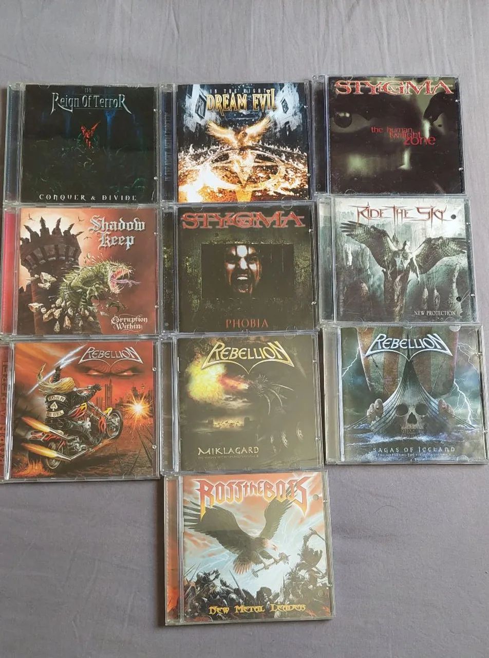 cds de Have Metal 50 reais cada  - Foto 3
