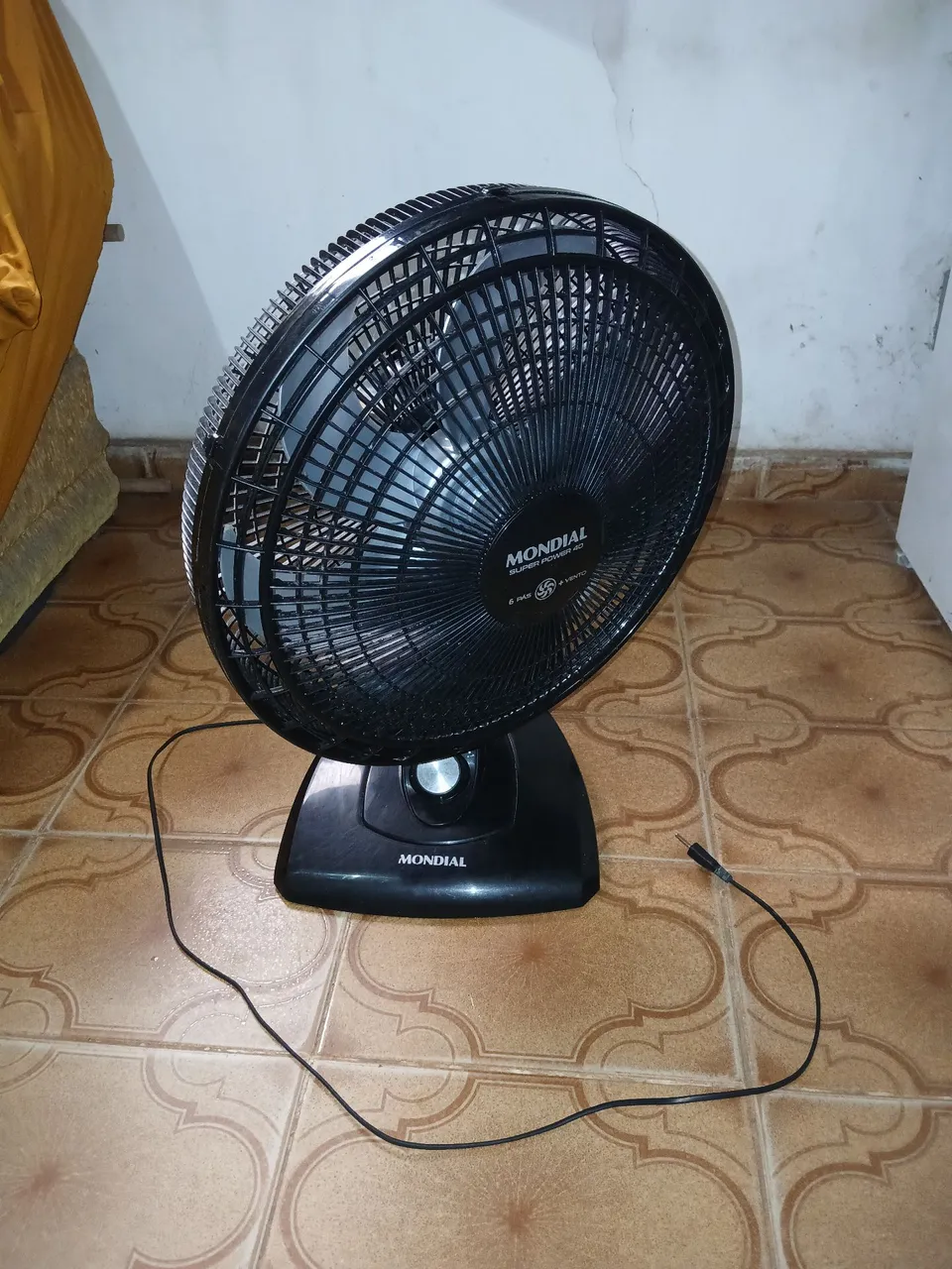 Ventilador Mondial Super Power 40cm 6 pás + vento.