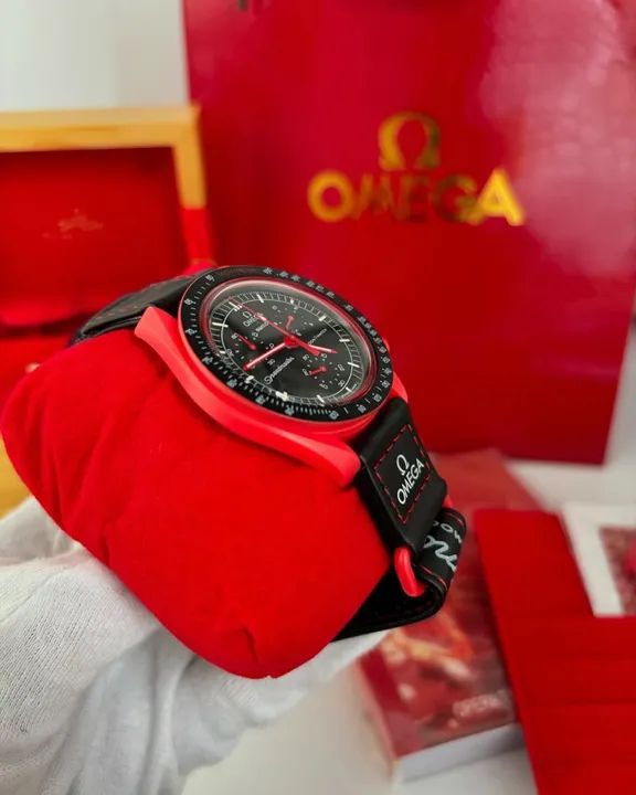 Relógio Omega Speedmaster Moonwatch - Foto 2
