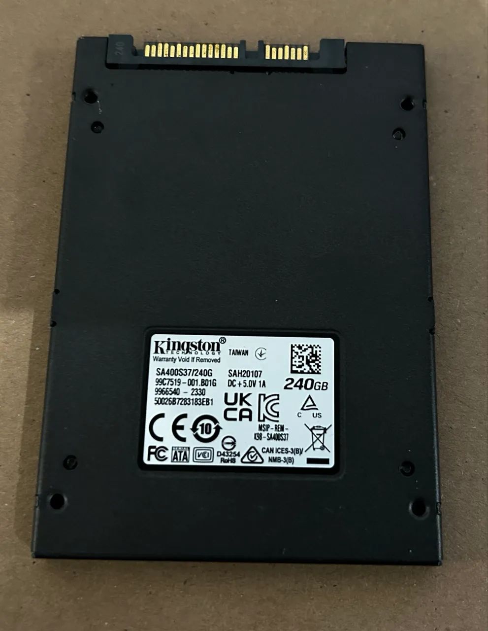 SSD 240 Kingston 64842041820674121